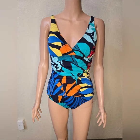 Tommy Bahama Womens One Piece Swimsuit Tropical Print Ruched Waist Size 6 - Picture 2 of 8